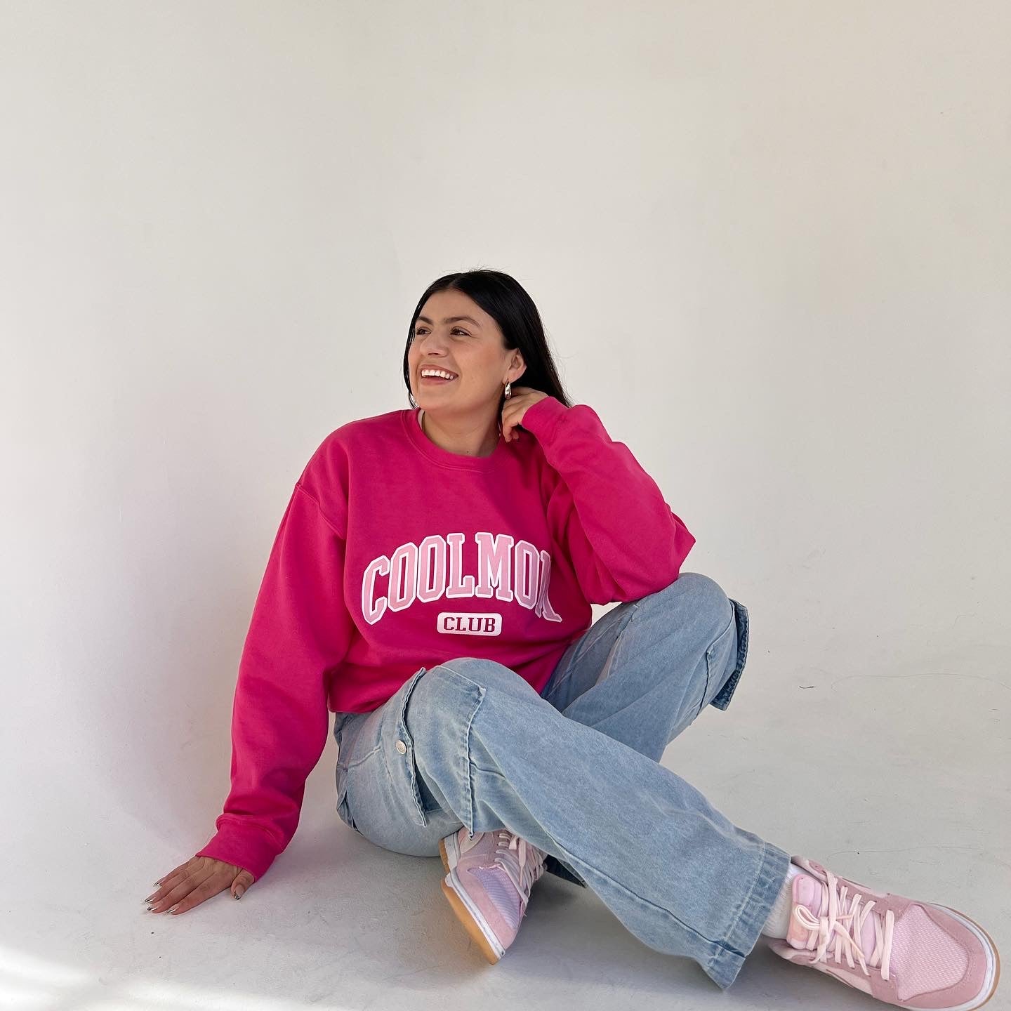 HOT PINK COOL MOM CREWNECK VDAY COLLECTION